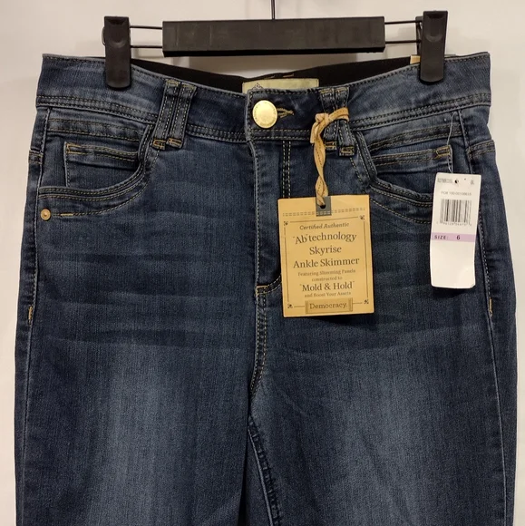 SOLD NWT Democracy Absolution Ankle Skimmer Jeans Women's 6 Dark Wash Soft Comfy - Picture 3 of 11
